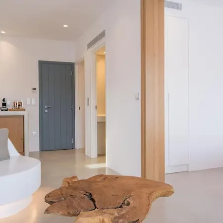 Aba ηospitalité, The Deluxe Suite, Naoussa