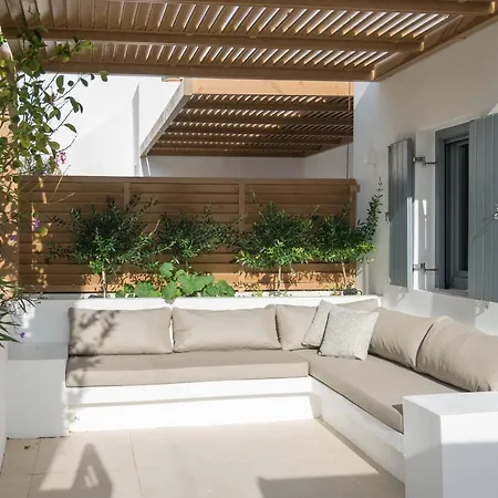 Aba ηospitalite, The Deluxe Suite, * Naousa (Paros)