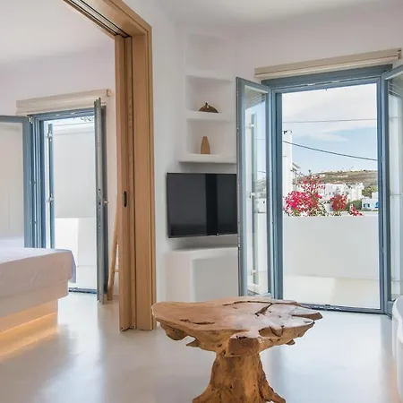 Aba ηospitalite, The Deluxe Suite, Naousa (Paros)