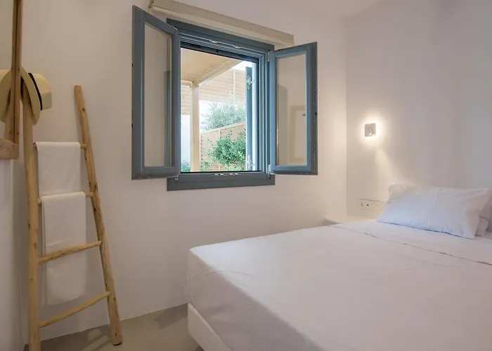 Aba ηospitalite, The Deluxe Suite, * Naousa (Paros)